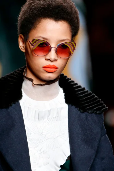 Look 68